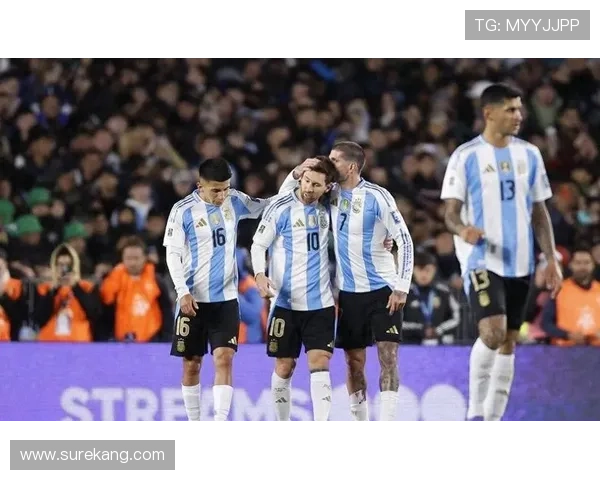 梅西亲临博卡青年主场观战 助阵独立队对决掀起激情大战